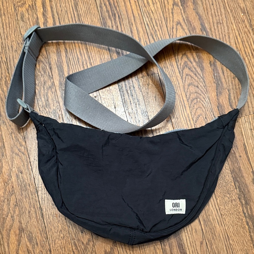 Ori London Farringdon Half Moon Bag